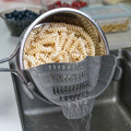 Clip On Strainer for Pots and Pans Universal Kitchen Colander for Pasta Vegetables and Fruit Drain Filter Tool