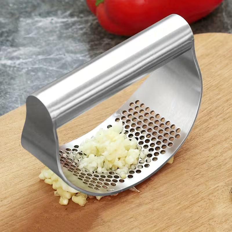 Stainless Steel Garlic Press Ring Manual Garlic Crusher and Mincer Kitchen Tool for Home Cooking