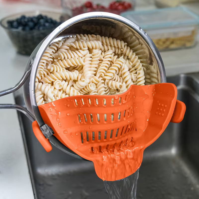 Clip On Strainer for Pots and Pans Universal Kitchen Colander for Pasta Vegetables and Fruit Drain Filter Tool