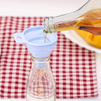 1pc Foldable Funnel Portable Mini Collapsible Kitchen Liquid Tool
