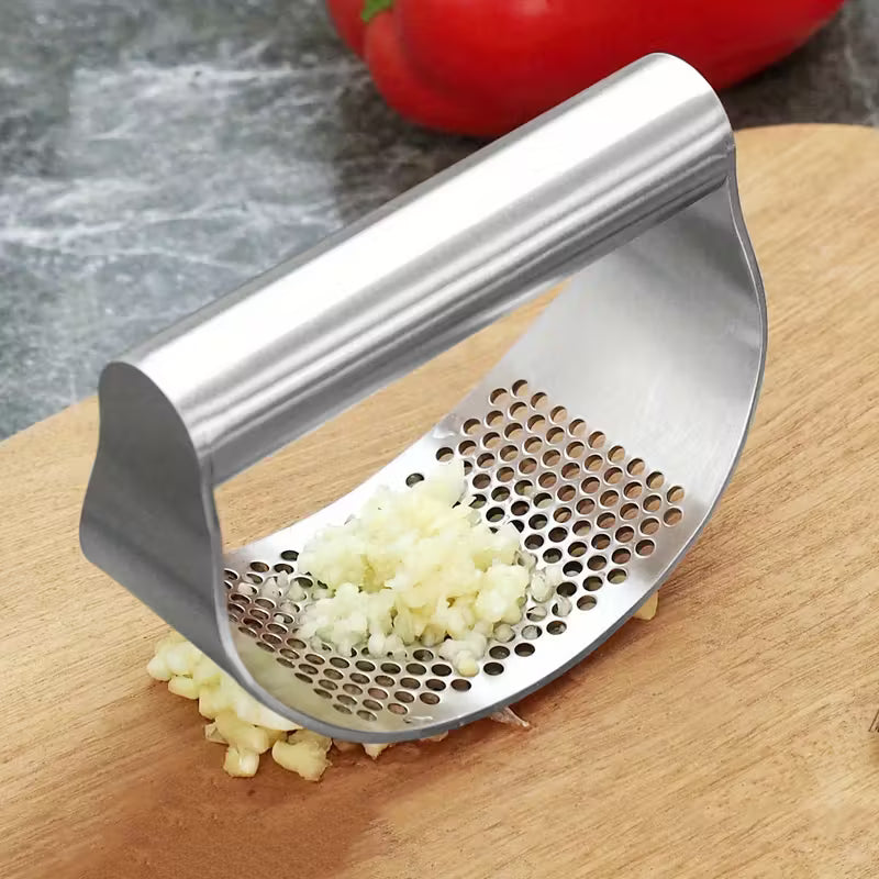 Stainless Steel Garlic Press Ring Manual Garlic Crusher and Mincer Kitchen Tool for Home Cooking